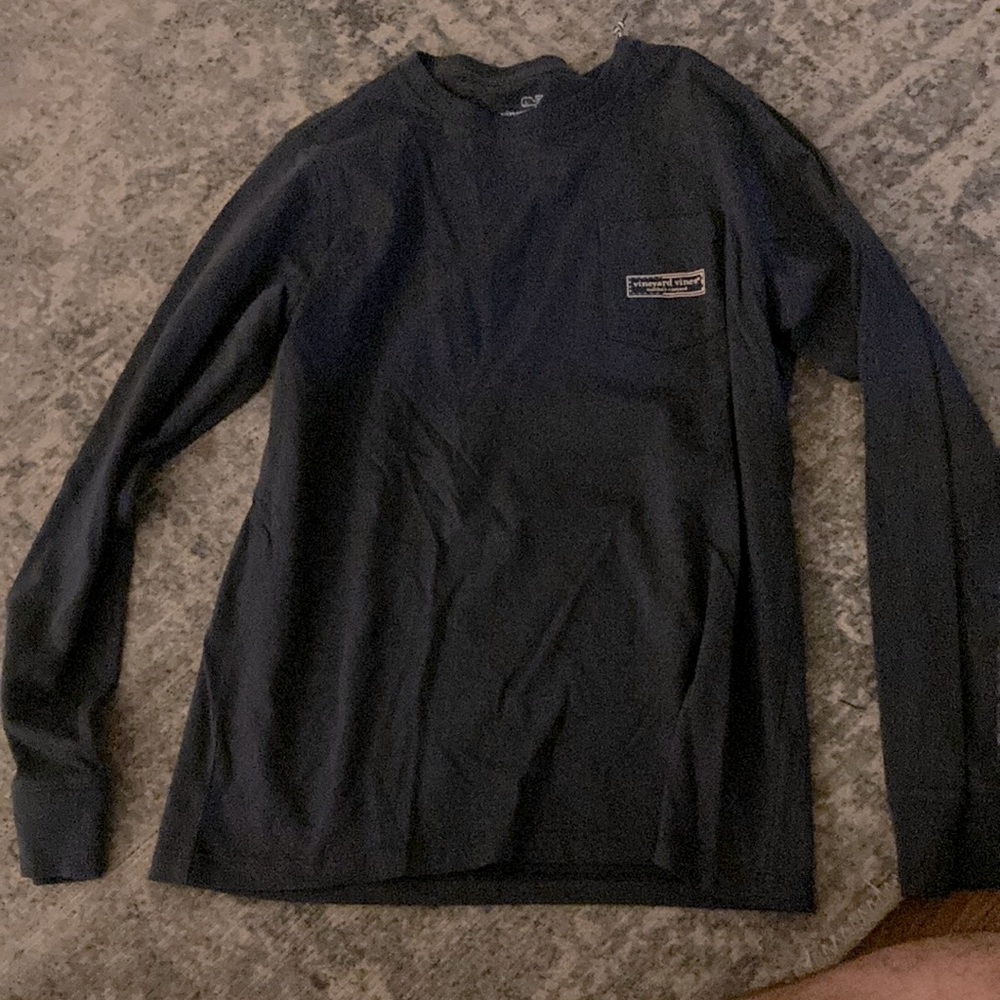 Vineyard Vines long sleeve tee, size S, navy blue